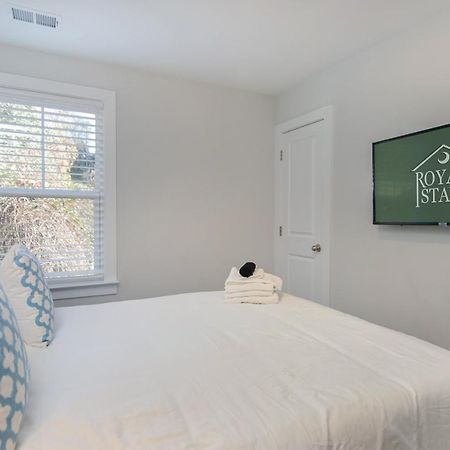 הוילה Spacious Charleston - 6 Mins To Beach & Downtown מראה חיצוני תמונה