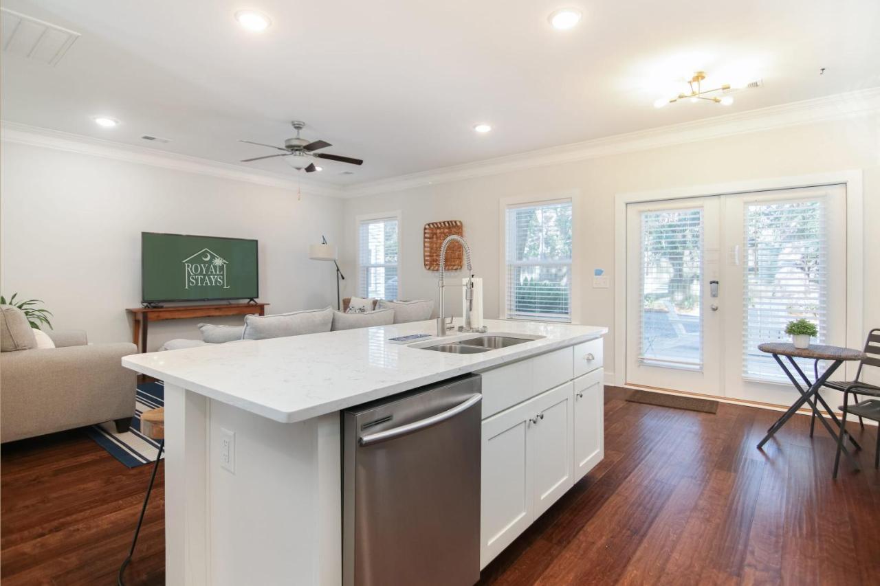 הוילה Spacious Charleston - 6 Mins To Beach & Downtown מראה חיצוני תמונה